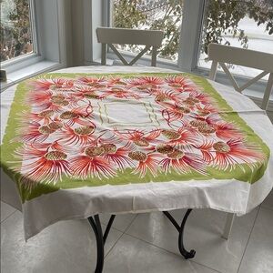Vintage mid-century, modern cotton square tablecloth, pineapple print 48”x49”